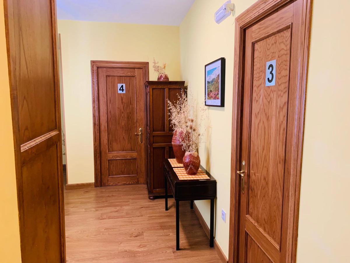 Hostal La Serna Hotel Potes Kültér fotó