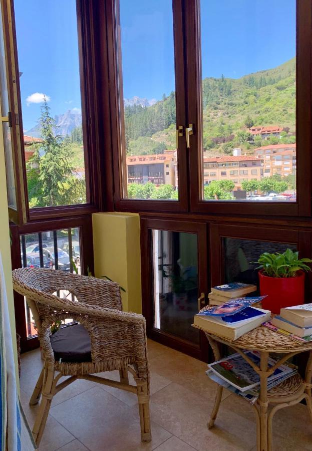 Hostal La Serna Hotel Potes Kültér fotó