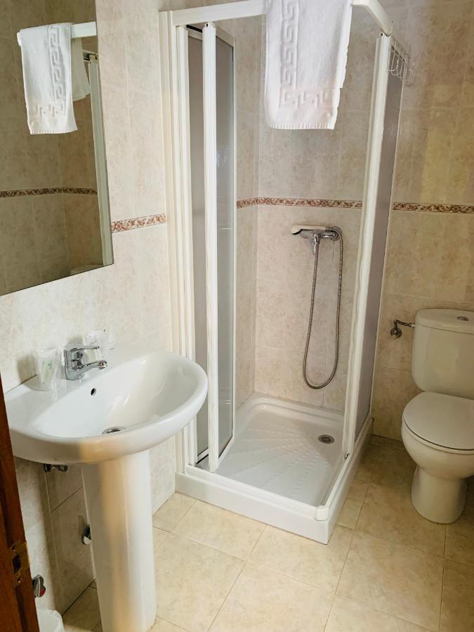 Hostal La Serna Hotel Potes Kültér fotó