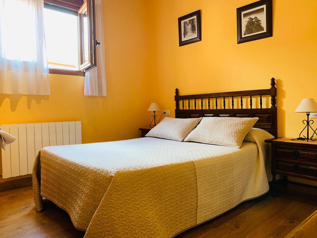 Hostal La Serna Hotel Potes Kültér fotó