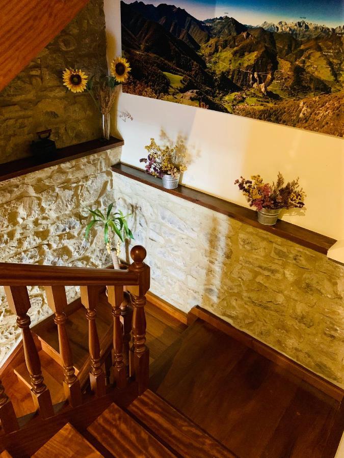 Hostal La Serna Hotel Potes Kültér fotó